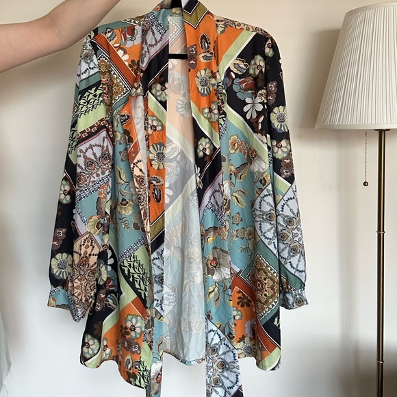 Floral print blouse size M/L / women's shirt - Picture 4 of 16